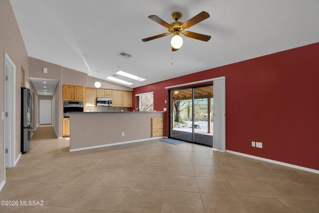 9820 E Nittany Way, Tucson, AZ 85749