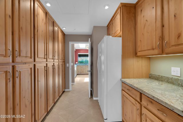 9820 E Nittany Way, Tucson, AZ 85749
