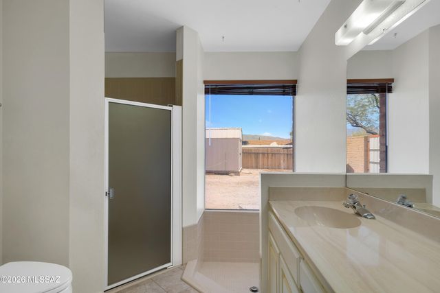 9820 E Nittany Way, Tucson, AZ 85749