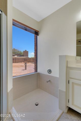 9820 E Nittany Way, Tucson, AZ 85749