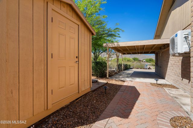 9820 E Nittany Way, Tucson, AZ 85749
