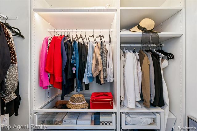 13359 Lillian Lane, Sterling Heights, MI 48313