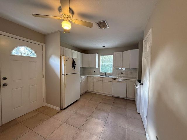 960 NE Key Drive, Jensen Beach, FL 34957