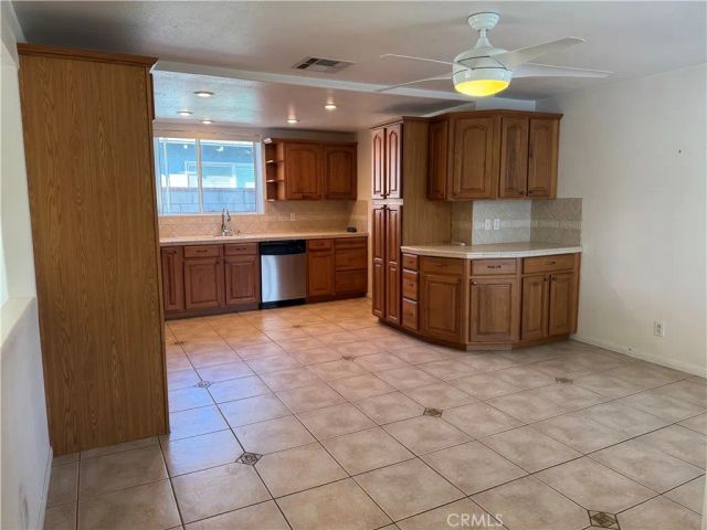 12621 Spinnaker, Garden Grove, CA 92840