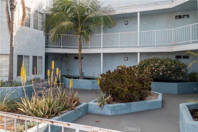 1100 Euclid Avenue 304, Long Beach, CA 90804