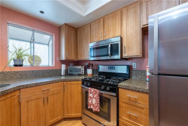 1100 Euclid Avenue 304, Long Beach, CA 90804