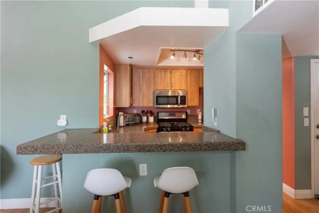 1100 Euclid Avenue 304, Long Beach, CA 90804