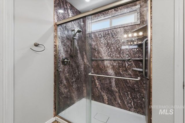 11855 W Dickens Dr, Boise, ID 83709