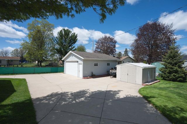 403 W Washington STREET, Delavan, WI 53115