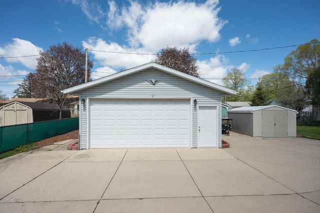 403 W Washington STREET, Delavan, WI 53115