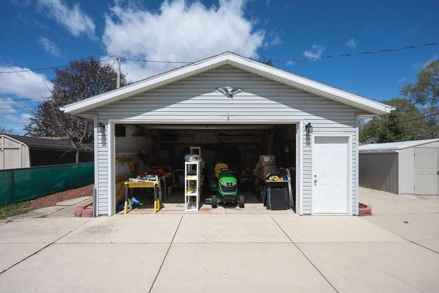403 W Washington STREET, Delavan, WI 53115