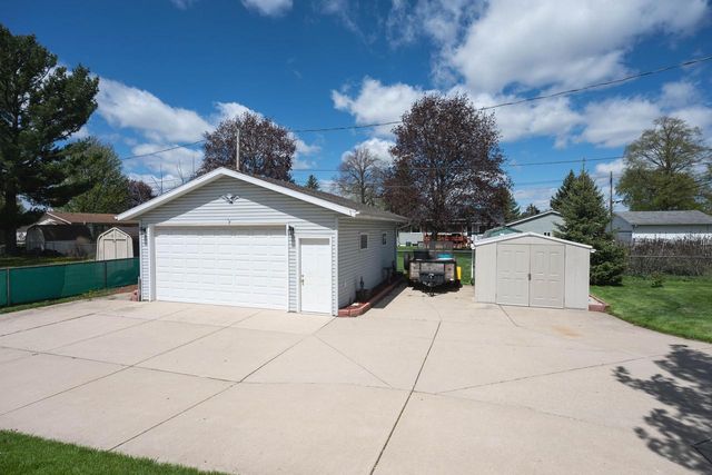 403 W Washington STREET, Delavan, WI 53115