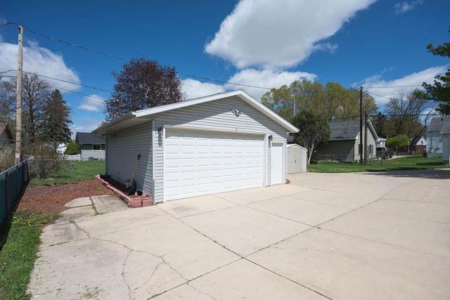 403 W Washington STREET, Delavan, WI 53115