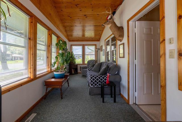 403 W Washington STREET, Delavan, WI 53115