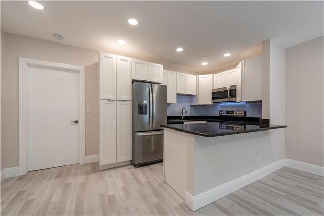 628 NE 8th Avenue 4, Fort Lauderdale, FL 33304