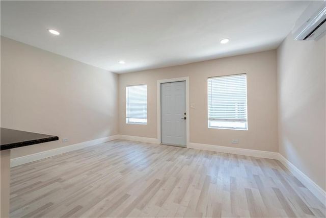 628 NE 8th Avenue 4, Fort Lauderdale, FL 33304
