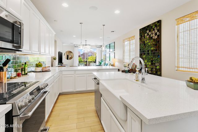 1661 E HAMPTON Lane, Gilbert, AZ 85295