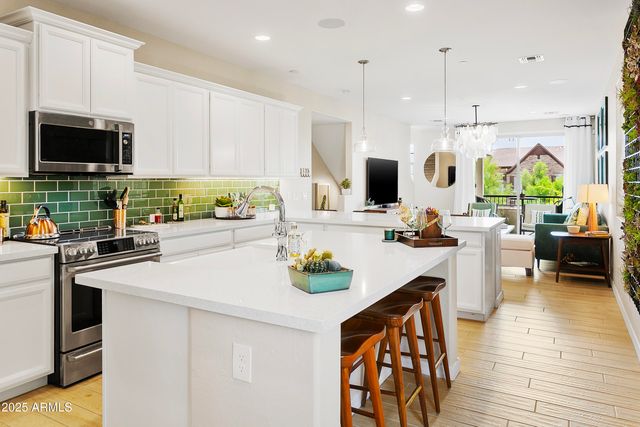 1661 E HAMPTON Lane, Gilbert, AZ 85295