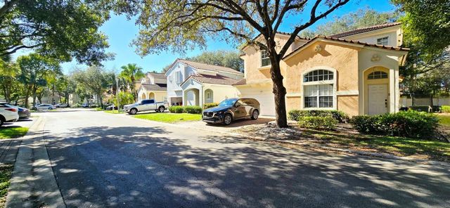 1888 NW 75th Way, Hollywood, FL 33024