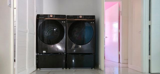 1888 NW 75th Way, Hollywood, FL 33024