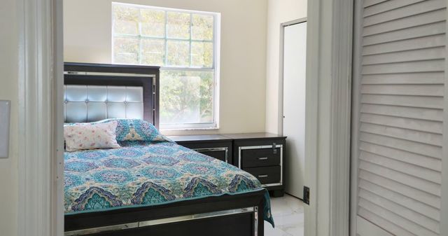 1888 NW 75th Way, Hollywood, FL 33024