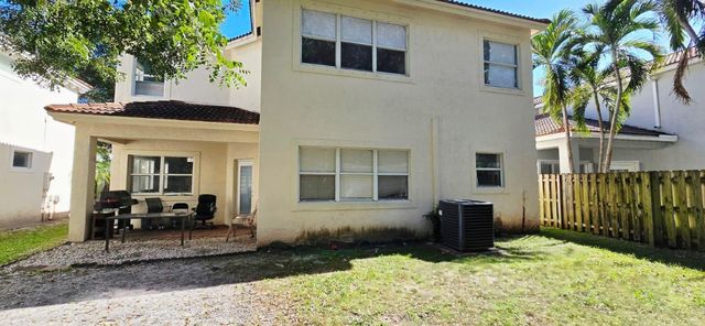 1888 NW 75th Way, Hollywood, FL 33024