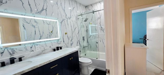 1888 NW 75th Way, Hollywood, FL 33024