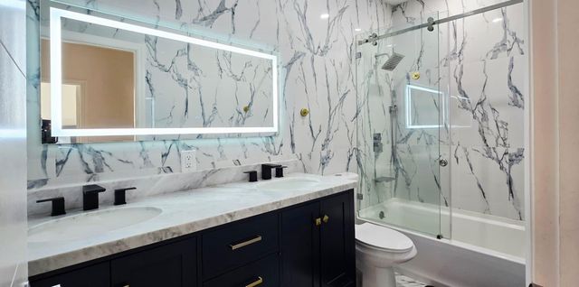 1888 NW 75th Way, Hollywood, FL 33024