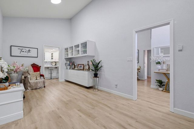 4600 4600 Delores Dr, Union City, CA 94587