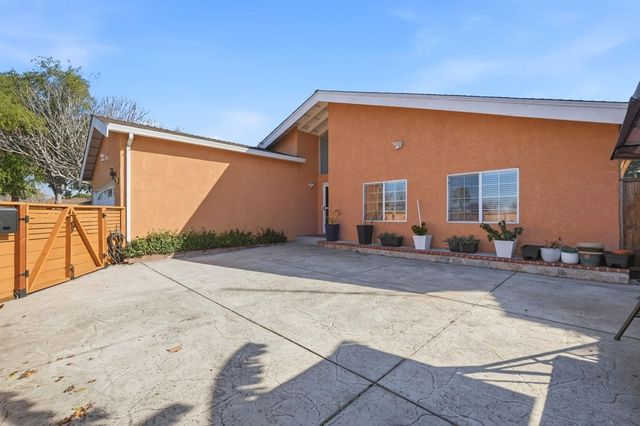 4600 4600 Delores Dr, Union City, CA 94587