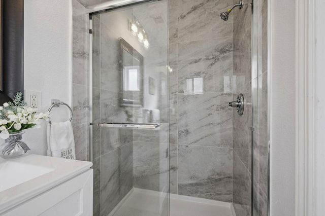 4600 4600 Delores Dr, Union City, CA 94587