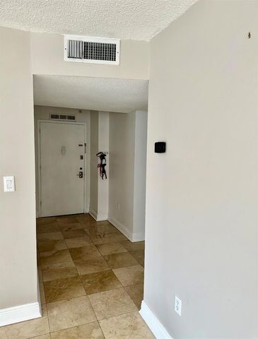 2750 NE 183rd Street 709, Aventura, FL 33160