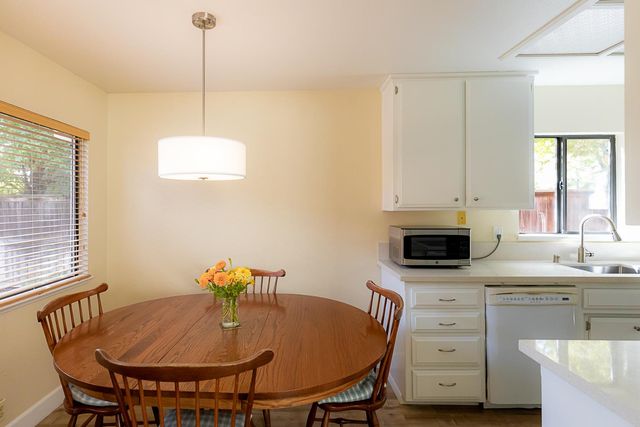 529 Flicker Ave, Davis, CA 95616