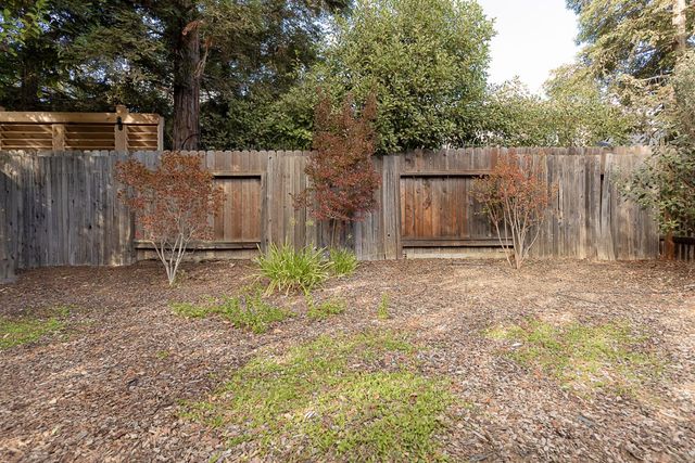 529 Flicker Ave, Davis, CA 95616