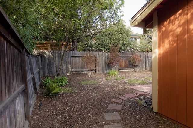 529 Flicker Ave, Davis, CA 95616