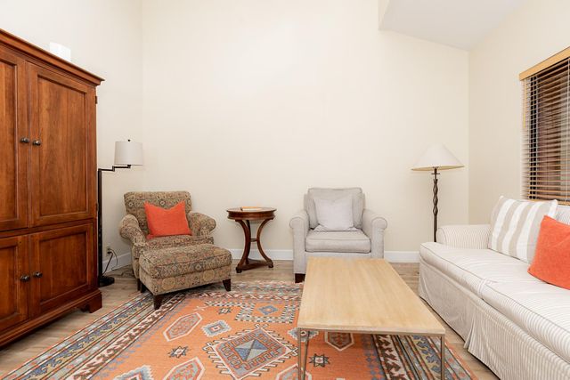 529 Flicker Ave, Davis, CA 95616