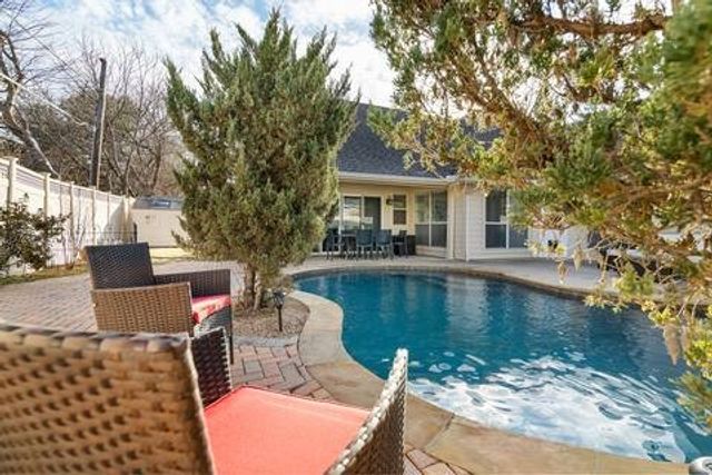 1918 Palace Drive, Grand Prairie, TX 75050