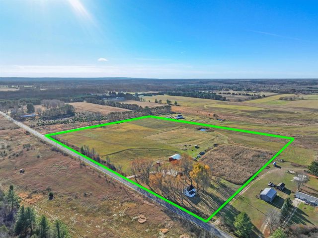 7550 Townline Road, Kingsley, MI 49649