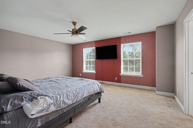 312 Avery Glenn Way, Fuquay Varina, NC 27526