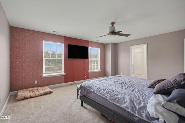 312 Avery Glenn Way, Fuquay Varina, NC 27526