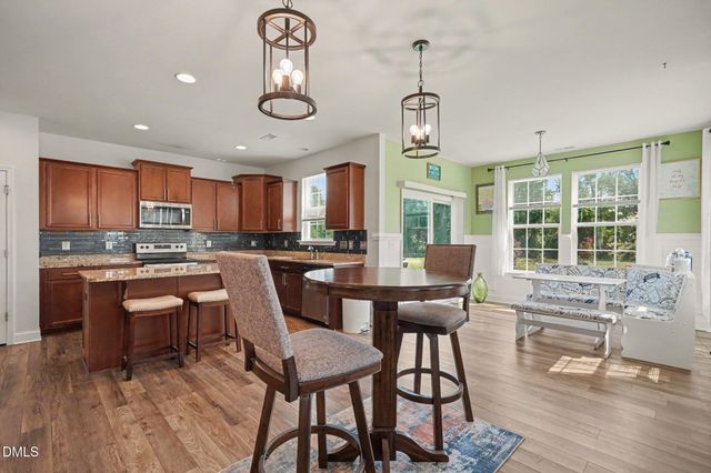 312 Avery Glenn Way, Fuquay Varina, NC 27526