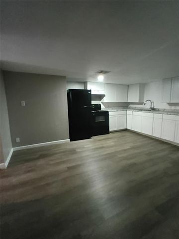 1712 Thompson Drive, Midwest City, OK 73110