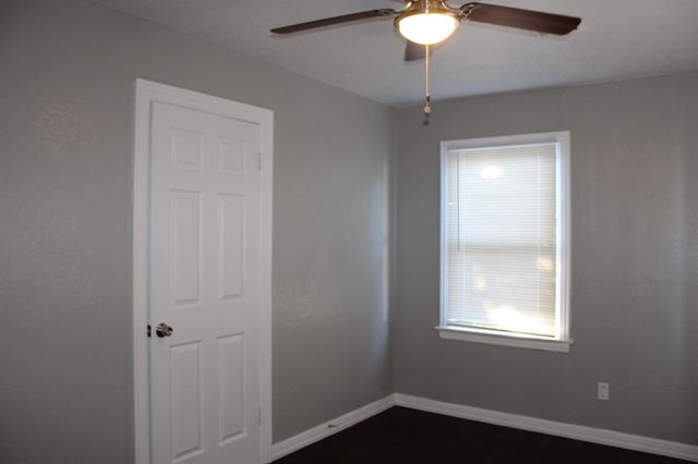 1712 Thompson Drive, Midwest City, OK 73110