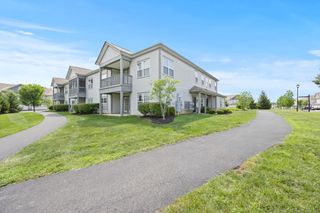 5901 Blackbird Way, Lewis Center, OH 43035