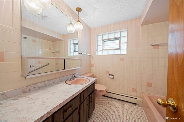 10912 Princess Avenue, Chicago Ridge, IL 60415