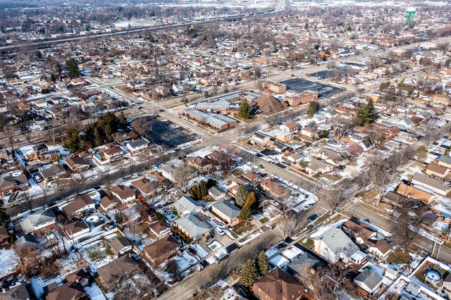 10912 Princess Avenue, Chicago Ridge, IL 60415