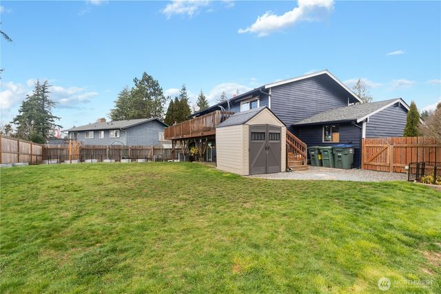 2825 E Crestline Drive, Bellingham, WA 98226