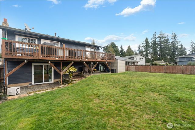 2825 E Crestline Drive, Bellingham, WA 98226