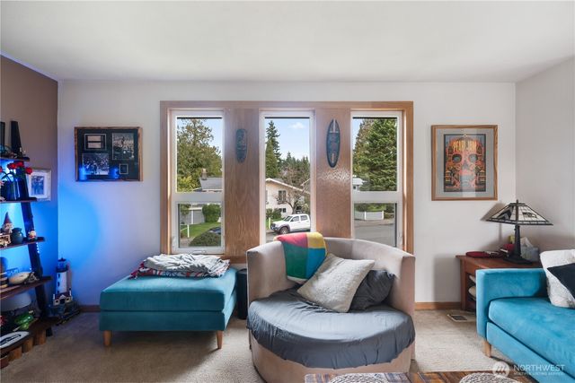 2825 E Crestline Drive, Bellingham, WA 98226