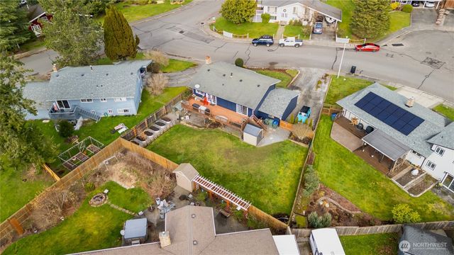 2825 E Crestline Drive, Bellingham, WA 98226